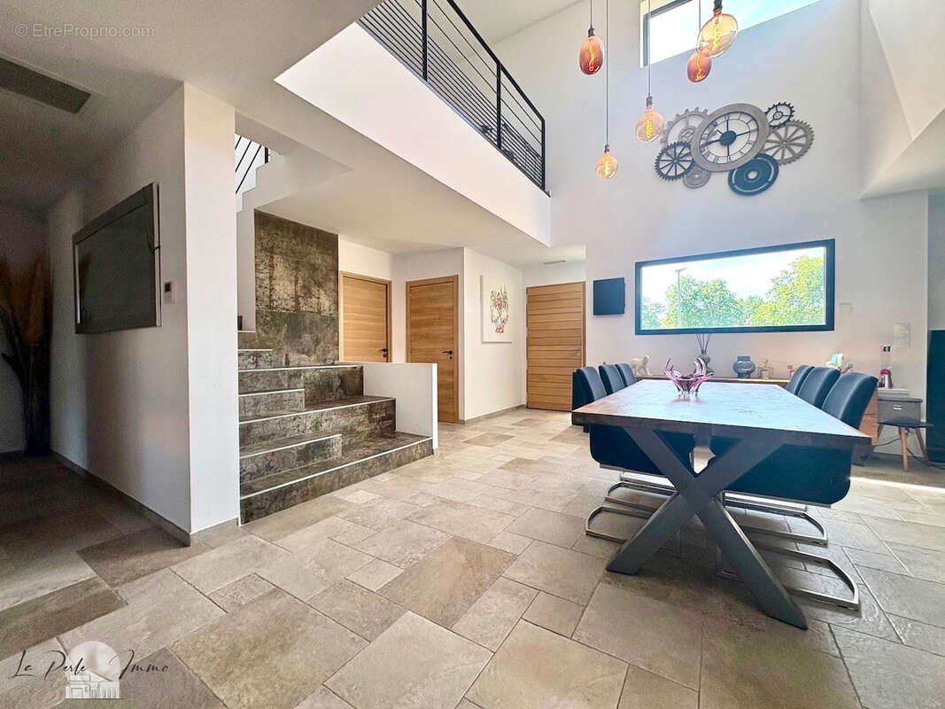 Magnifique Villa 4 faces contemporaine type F5 avec garage - photo 4