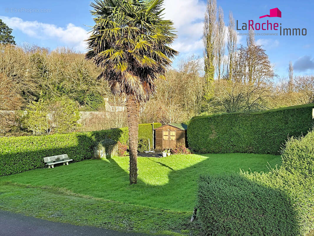 Maison à LA ROCHE-MAURICE