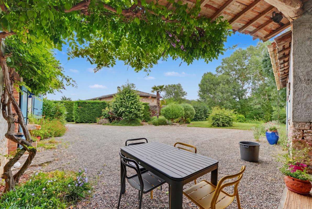 Maison 88 m² à Vaissac  - photo 2