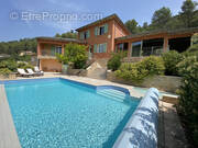 Maison à VINS-SUR-CARAMY