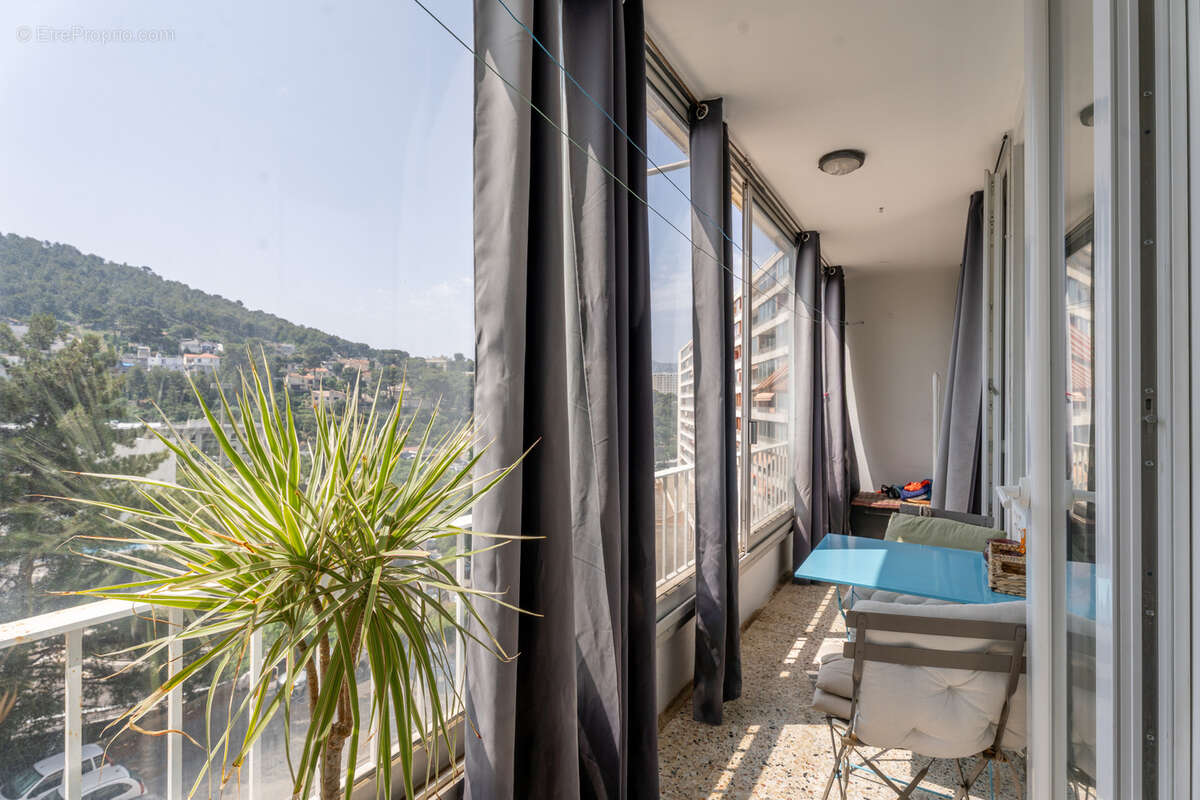 Appartement à MARSEILLE-9E