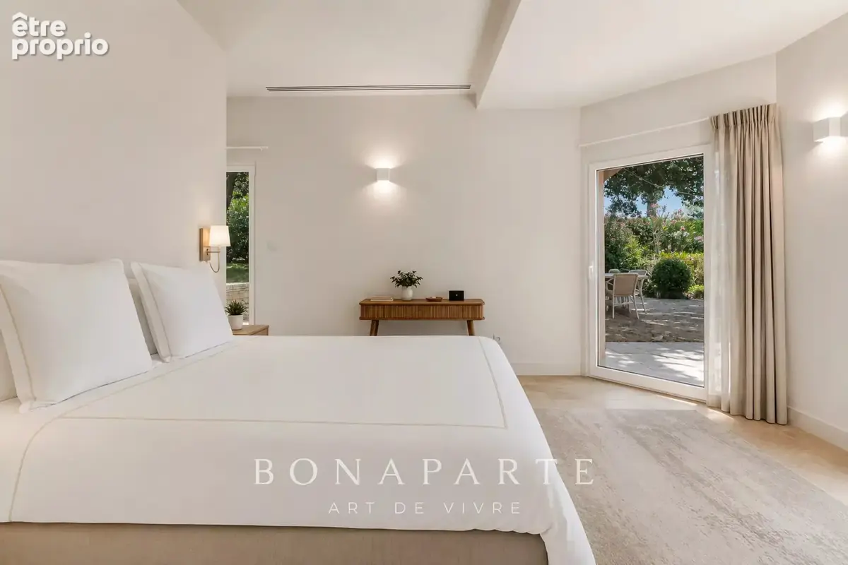 GRIMAUD - Propriété style Belle Epoque - Vue mer face à Saint-Tropez - photo 13