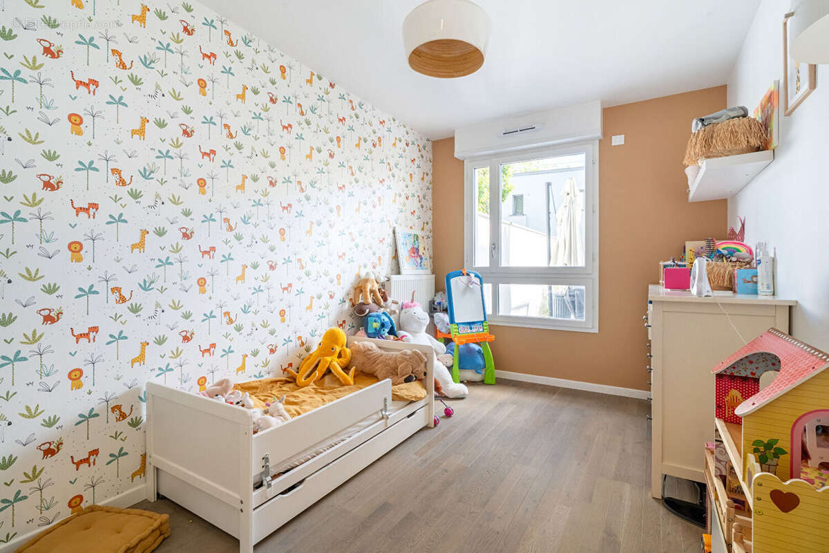 Appartement à COLOMBES
