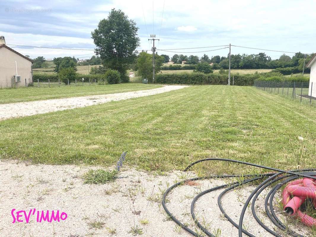 Terrain à SAINT-PRIX
