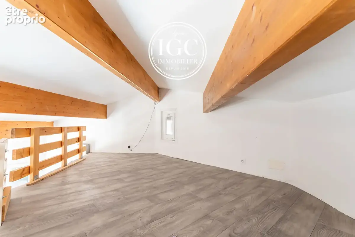 Maison type 5 - 210 m² / 1123 m² terrain - type  2 independant vitrolles village - photo 11