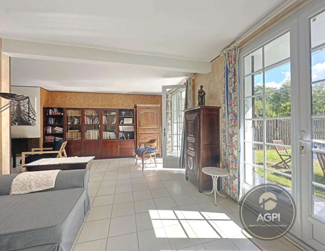 Maison à GIF-SUR-YVETTE