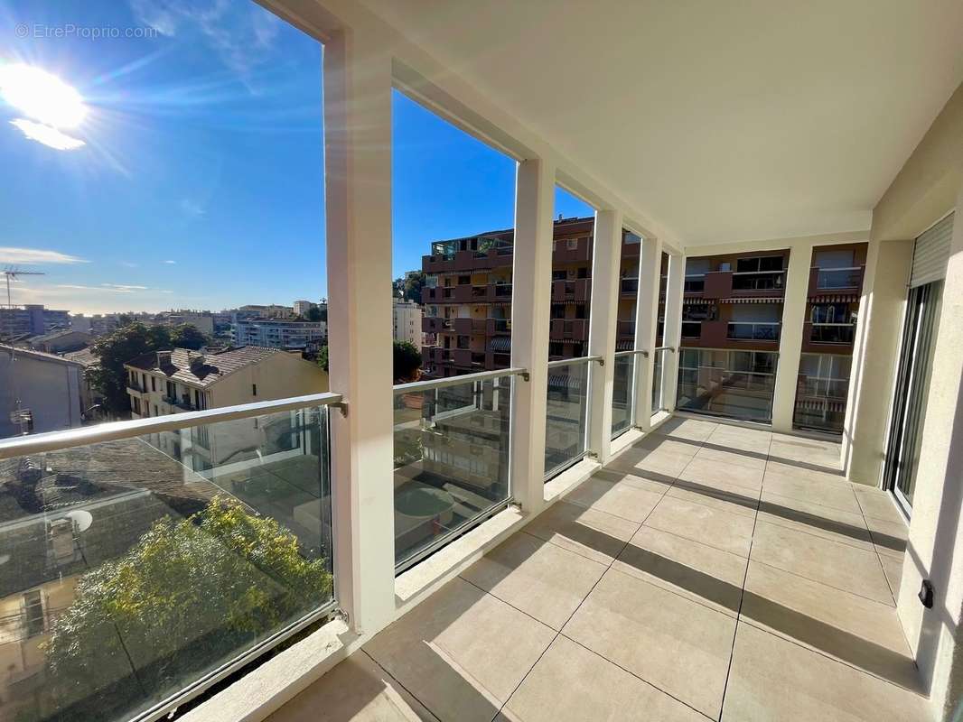 Appartement à MENTON