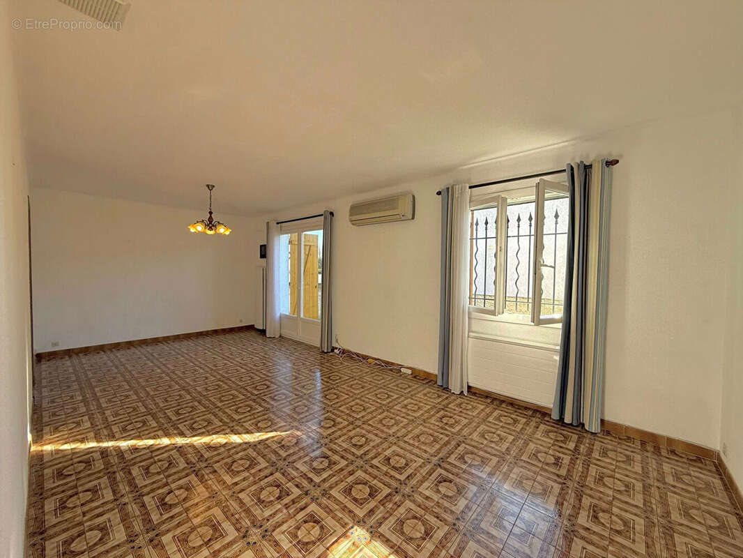 Maison à MARGUERITTES