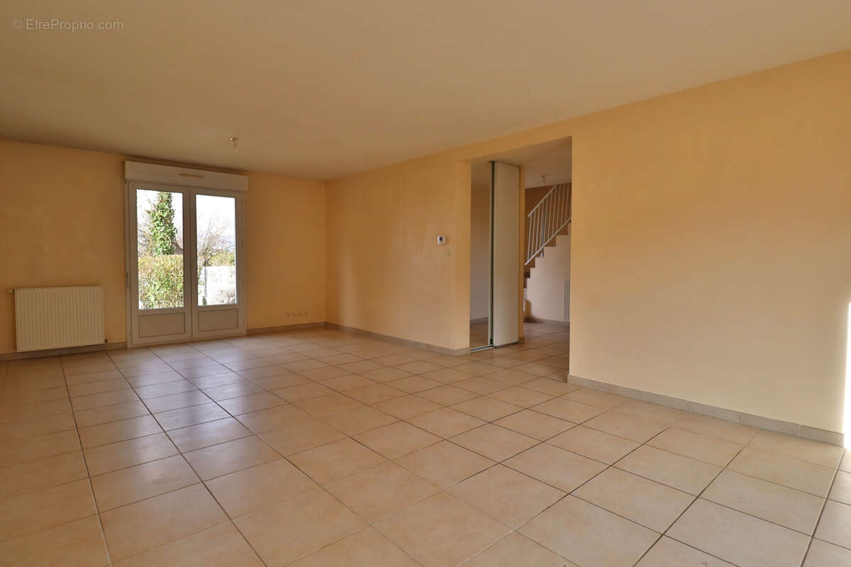 Maison à ROSIERES-PRES-TROYES