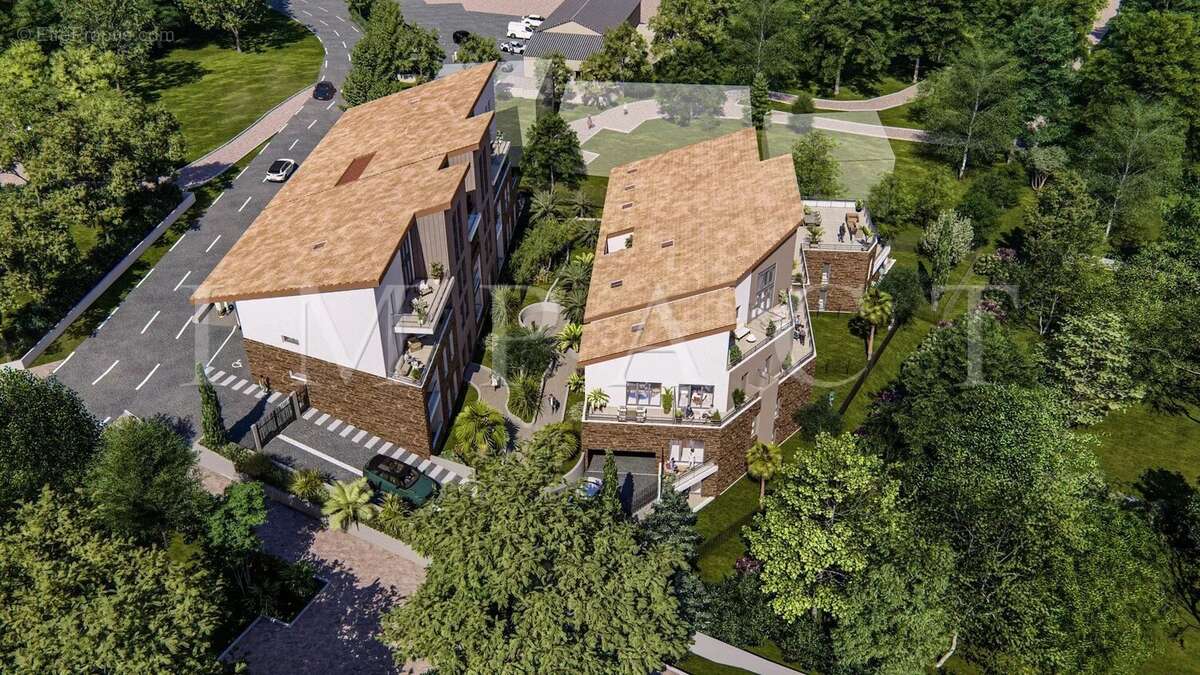 Appartement à CHATEAUNEUF-GRASSE