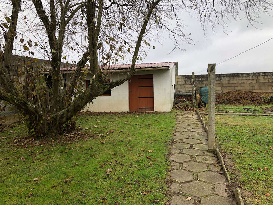 Maison à TOUSSUS-LE-NOBLE