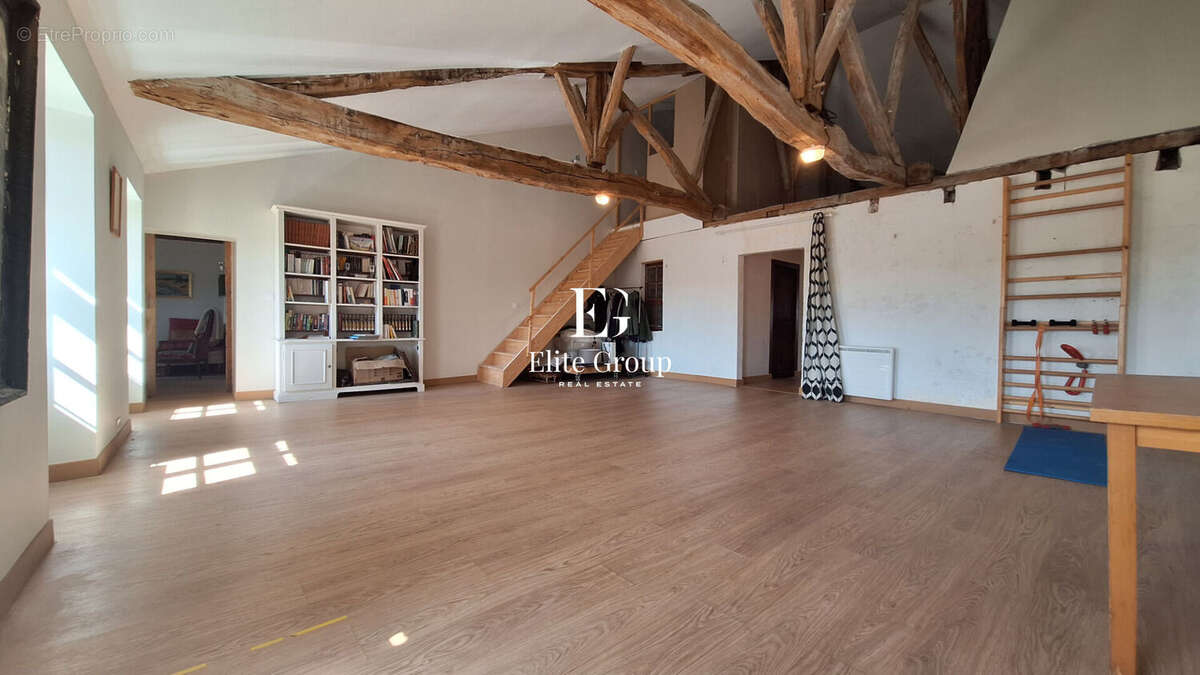 Maison à CHATEAUNEUF-SUR-CHARENTE