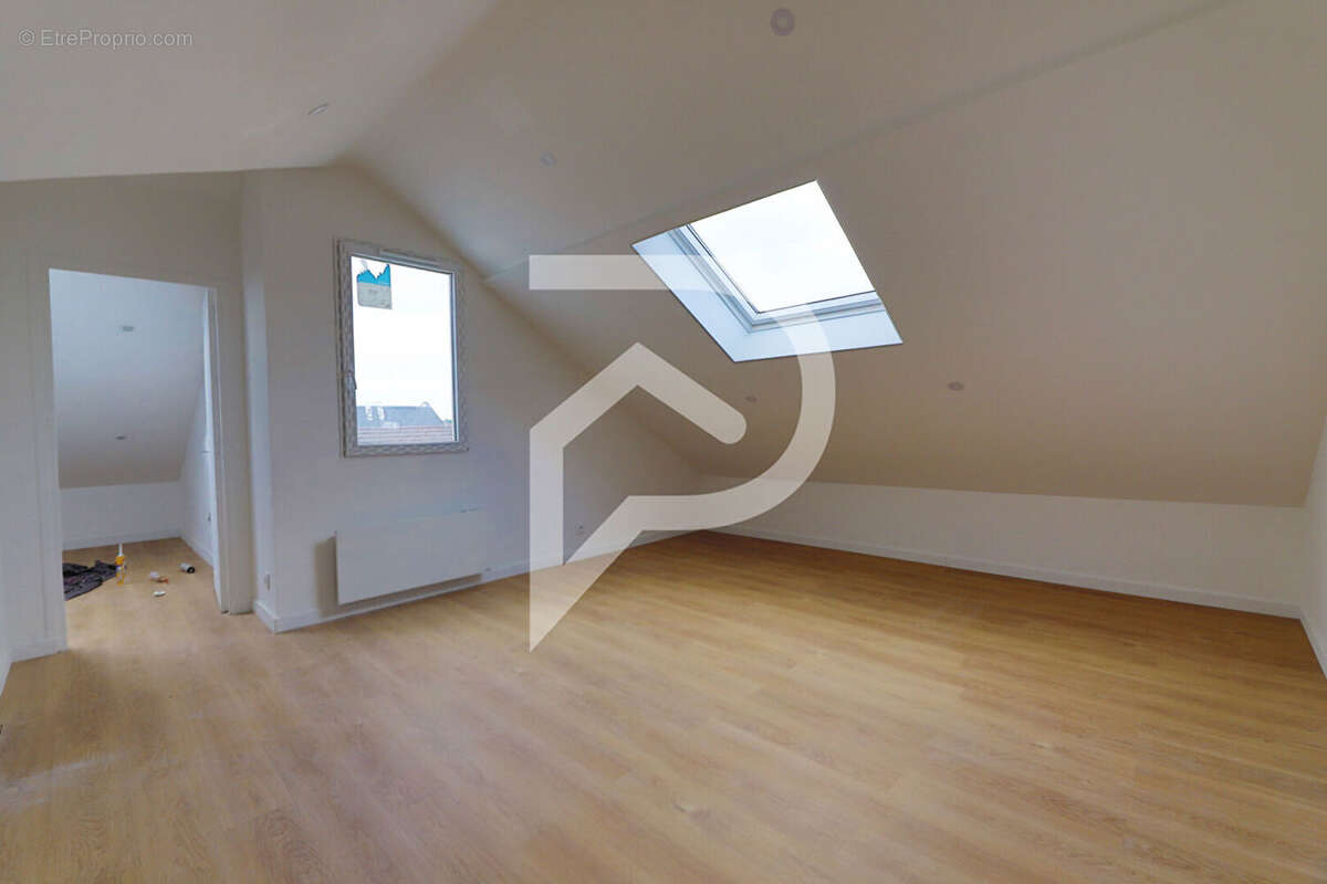 Maison à CARRIERES-SUR-SEINE