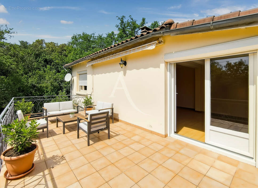 Maison à CATUS