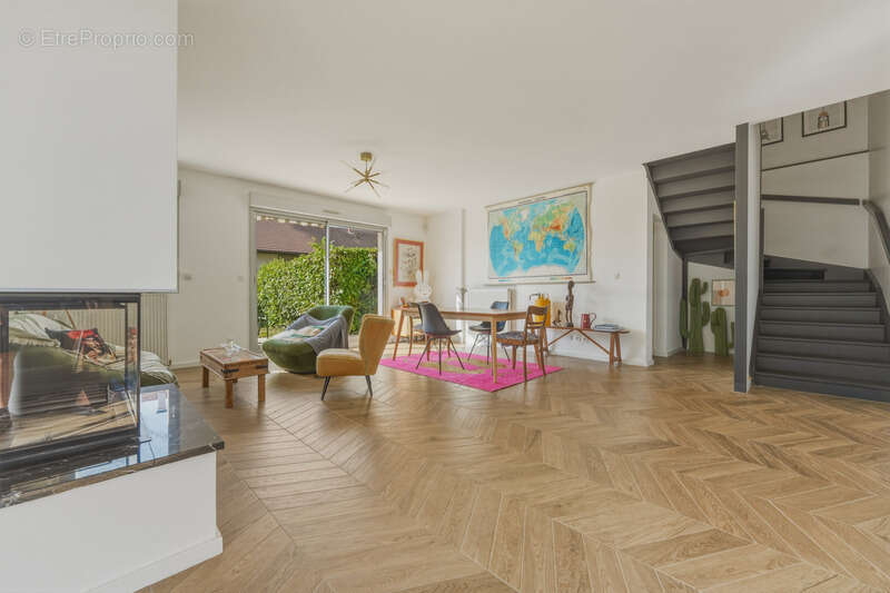 Maison à vendre 6 pièces PREVESSIN MOENS (01) - photo 4