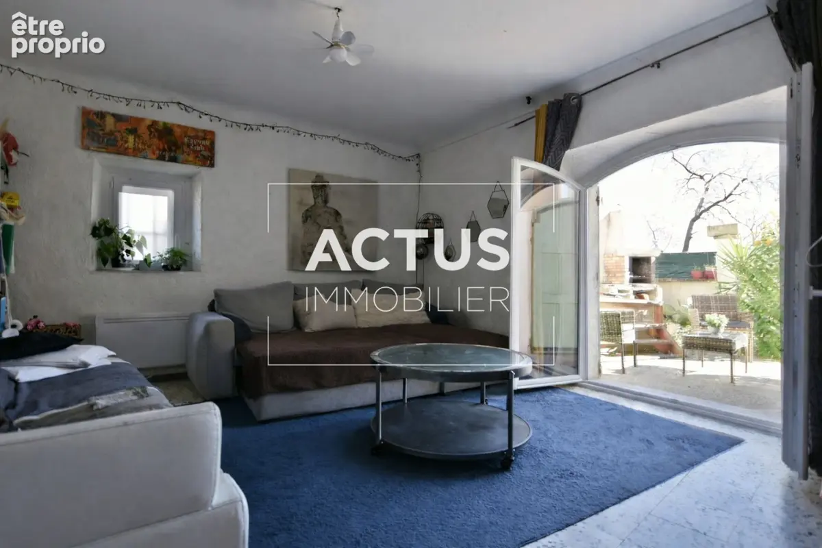 Maison 84 m² à Mouries  - photo 4
