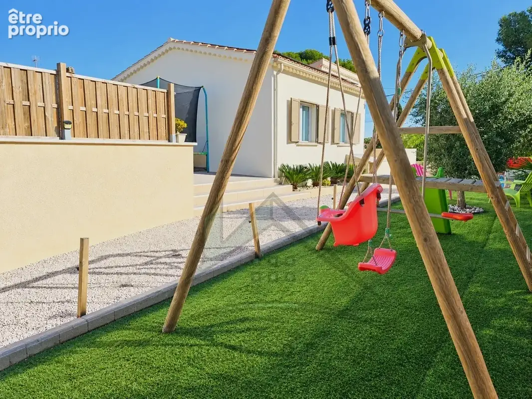 Martigues lavéra   villa de plain-pied avec piscine, au calme et sans vis-à-vis - photo 1