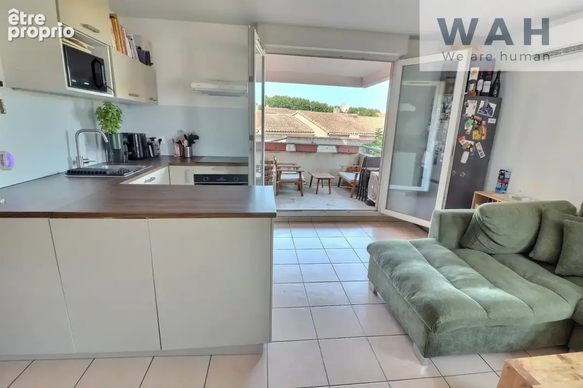 Appartement 2 pièces - 46,8 m2 - ASCENSEUR - TERRASE - PARKI - photo 2