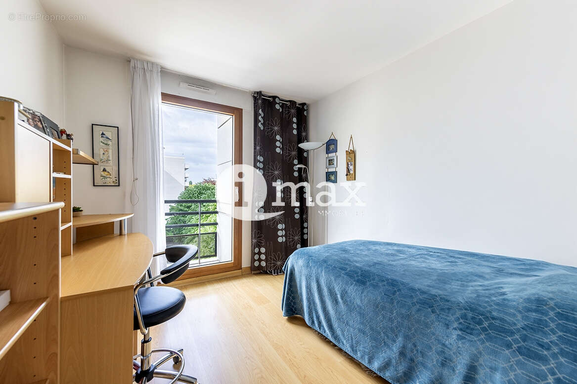 Appartement à LEVALLOIS-PERRET