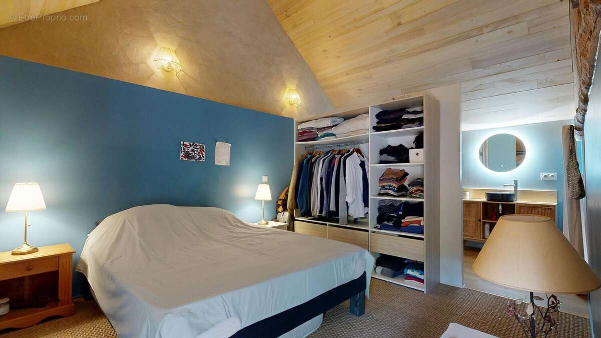 Petithameaude4maisons07232026111914