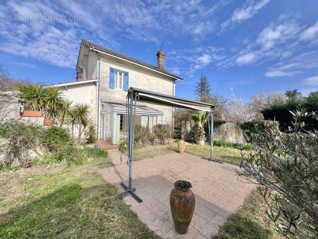 Maison à SAINT-DENIS-DE-PILE