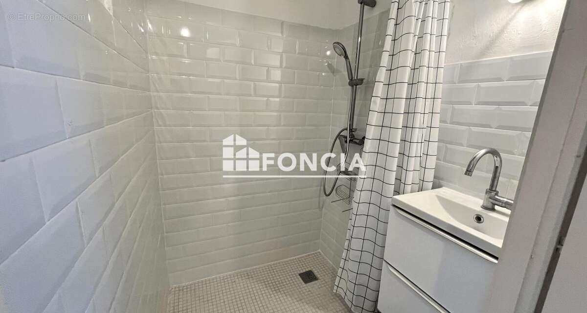 Studio coin nuit renove face a la plage - photo 7