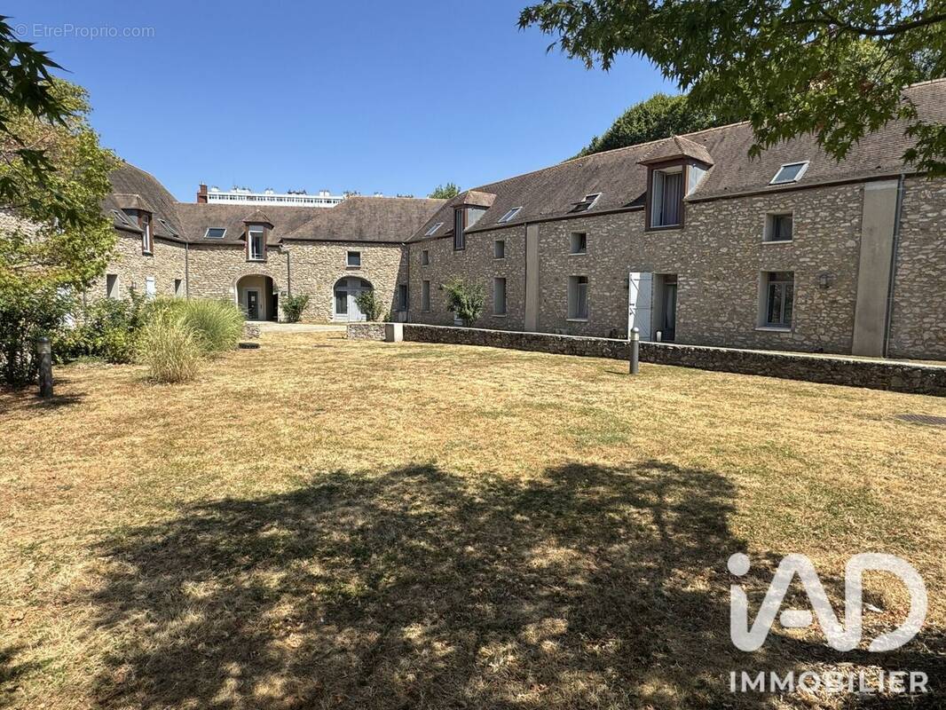 Photo 1 - Appartement à EVRY