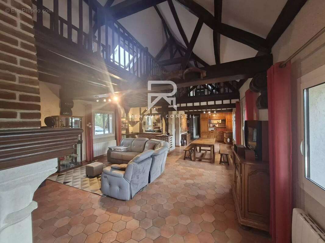 Maison à BEAUMONT-LE-ROGER