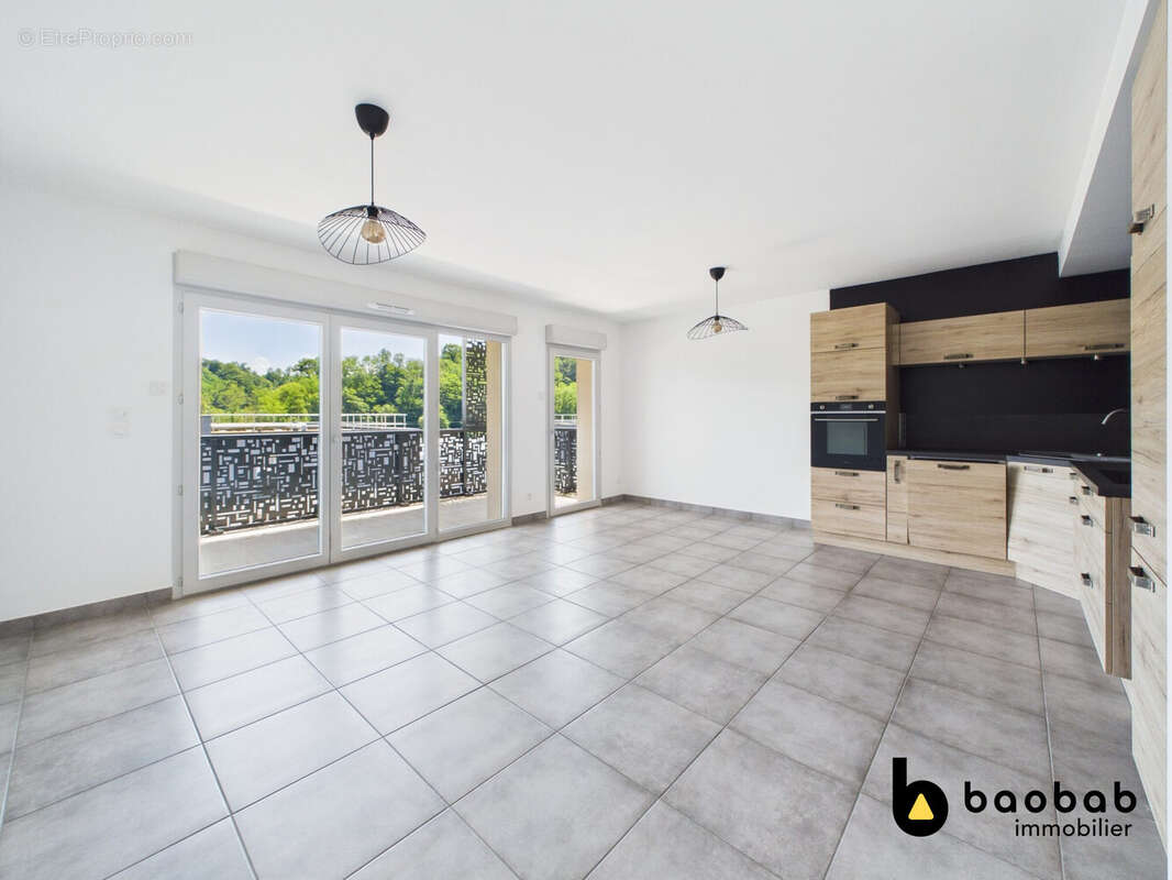 Appartement à LE BOURGET-DU-LAC