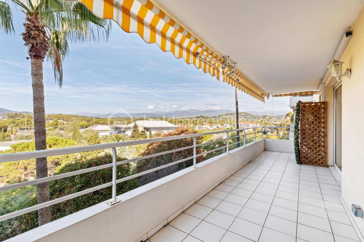 Appartement à LE CANNET