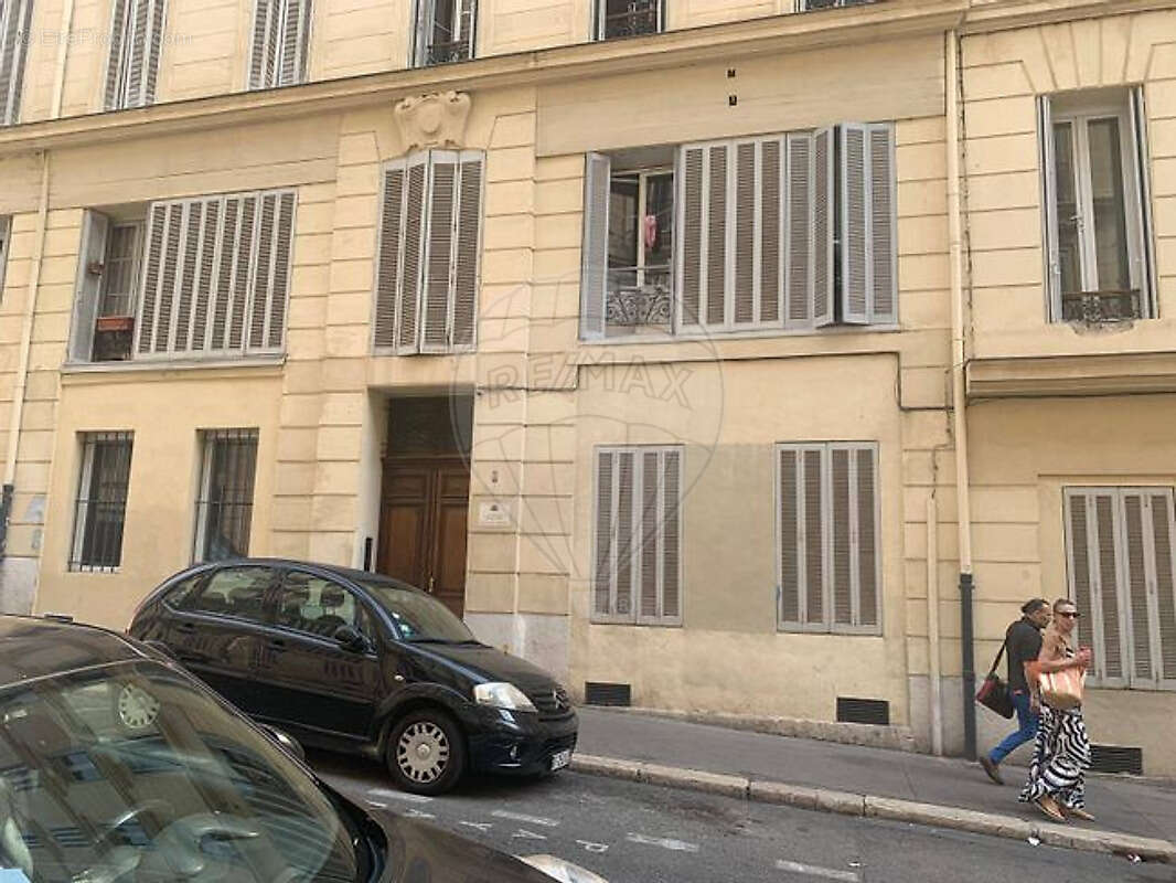 Appartement à MARSEILLE-2E