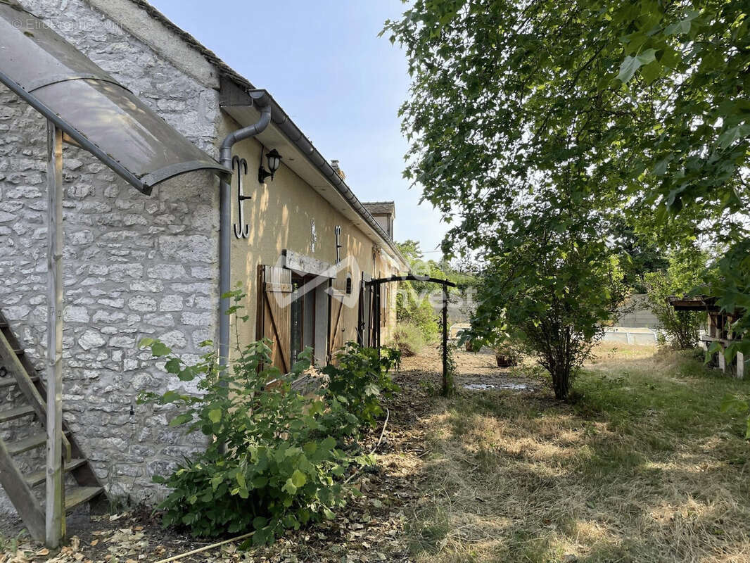Maison à CORQUILLEROY