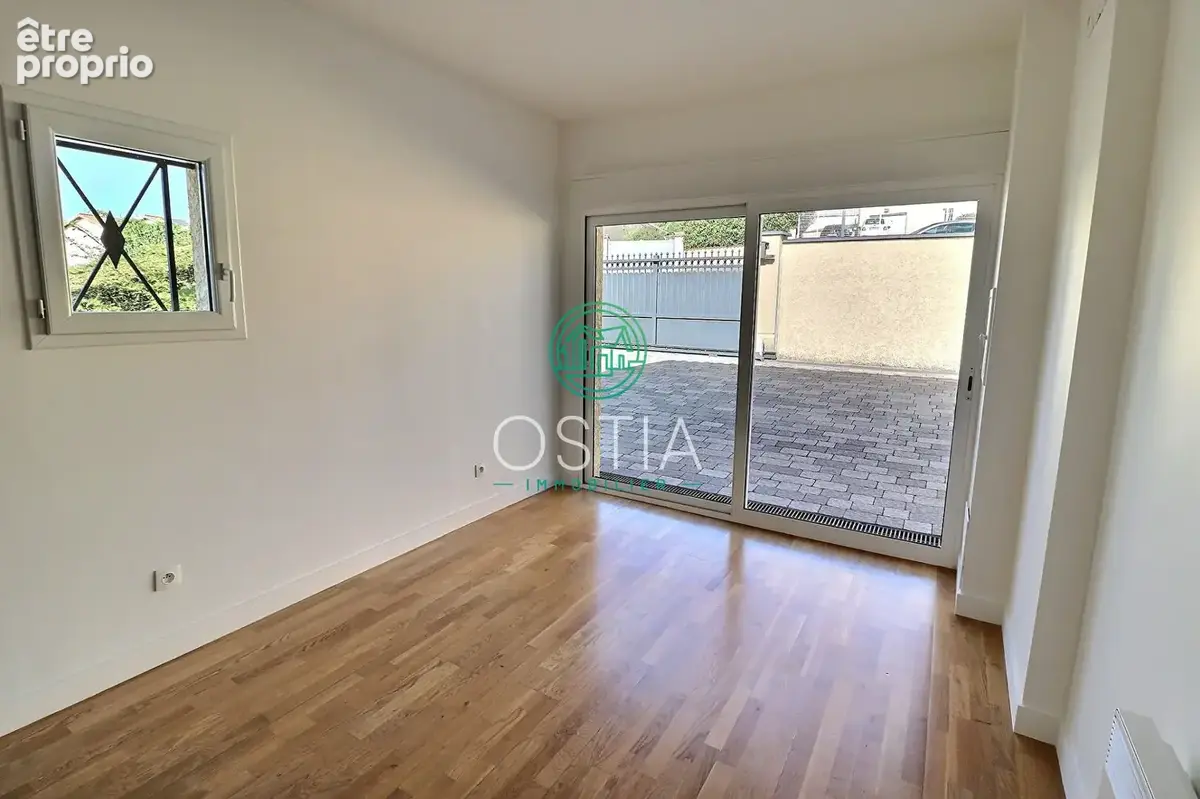 Villa Rive De Gier 7 pièce(s) 136 m2 - photo 11