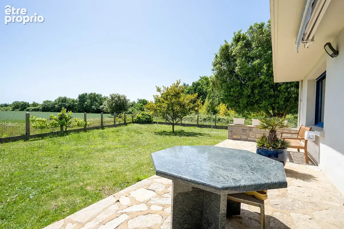 SARZEAU - GOLF DU MORBIHAN - Belle Maison traditionnelle T5 de 115 m² avec grand jardin arboré et clos de plus de 2700 m² - photo 16