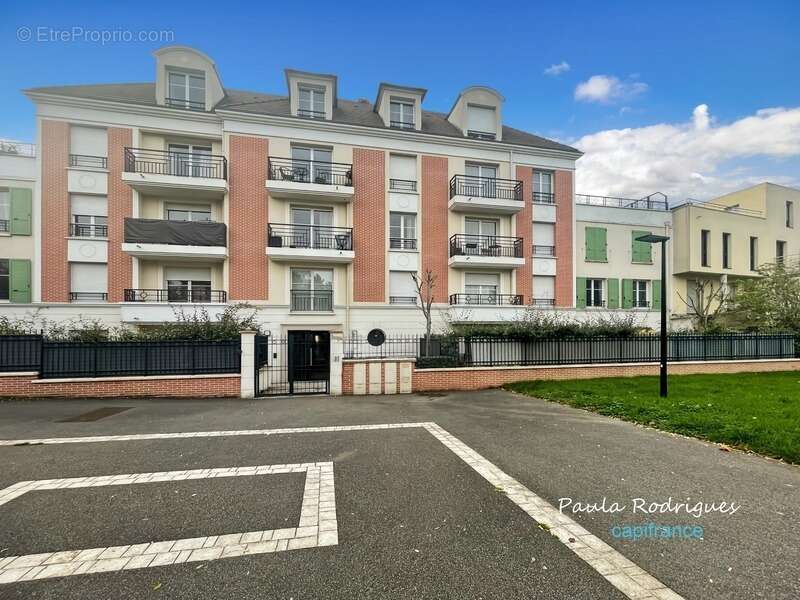 Appartement T4 à vendre, 4 pièces, 1 balcon, 1 parking en sous-sol, 1 cave, accès PMR - PLAISIR (78370) - photo 14