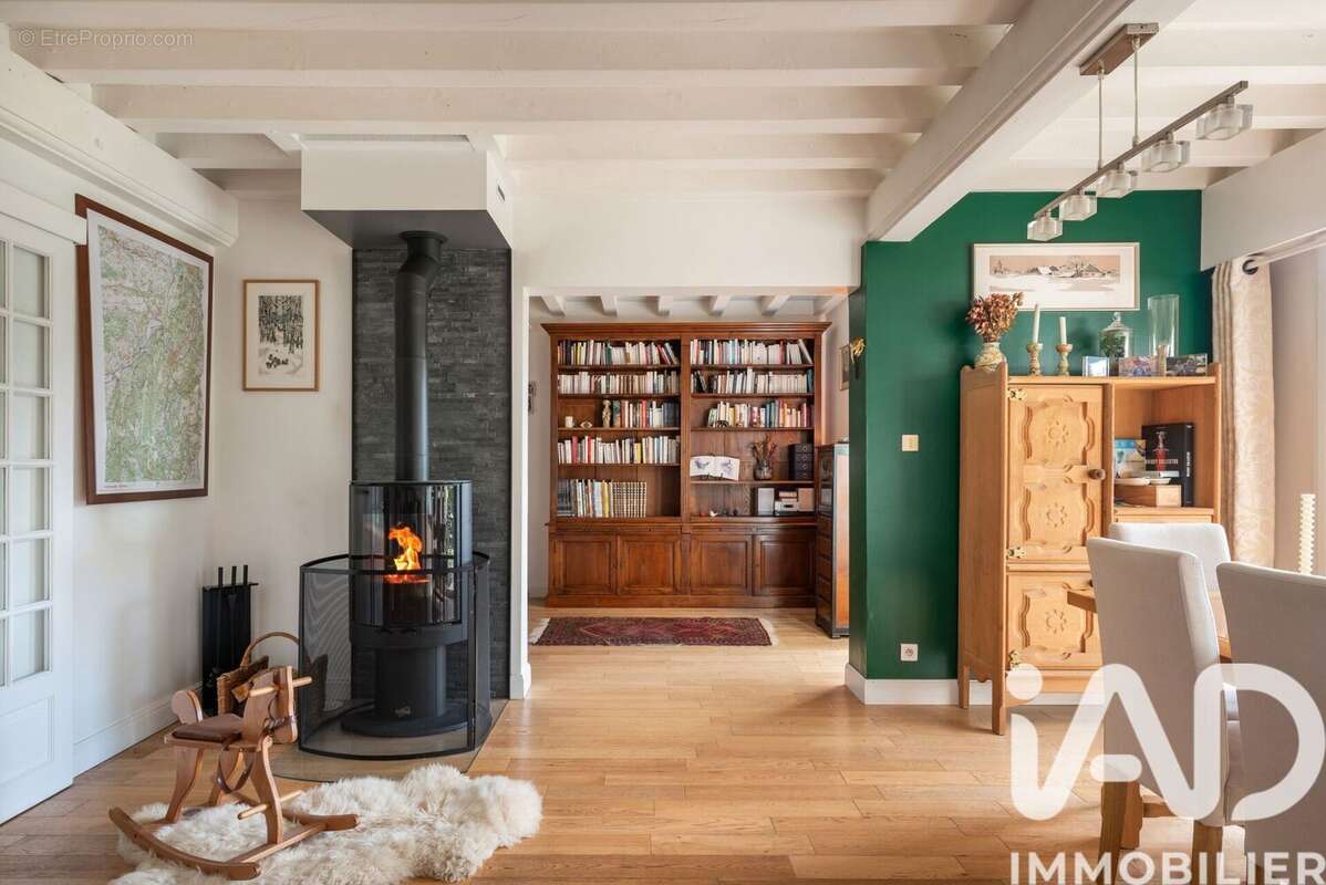 Photo 2 - Maison à LA TRONCHE