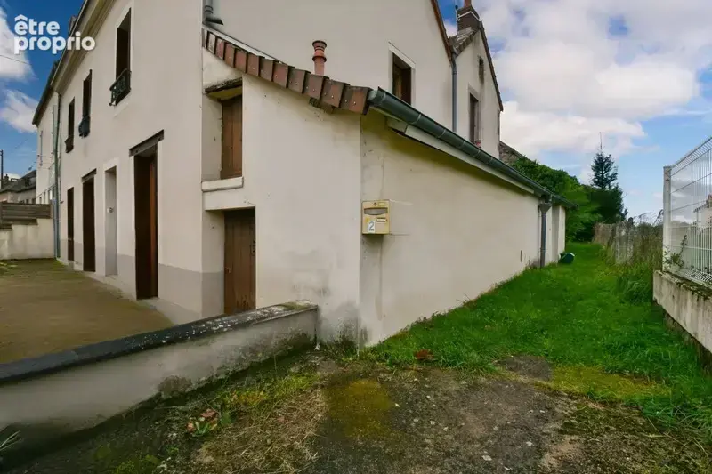 Immeuble à vendre HURIEL (03) Grande maison avec deux logements - photo 21
