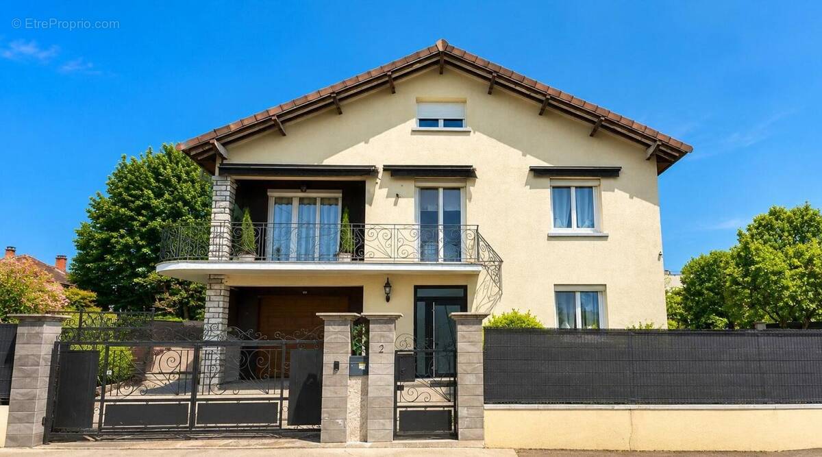Photo 1 - Maison à PONT-DU-CHATEAU