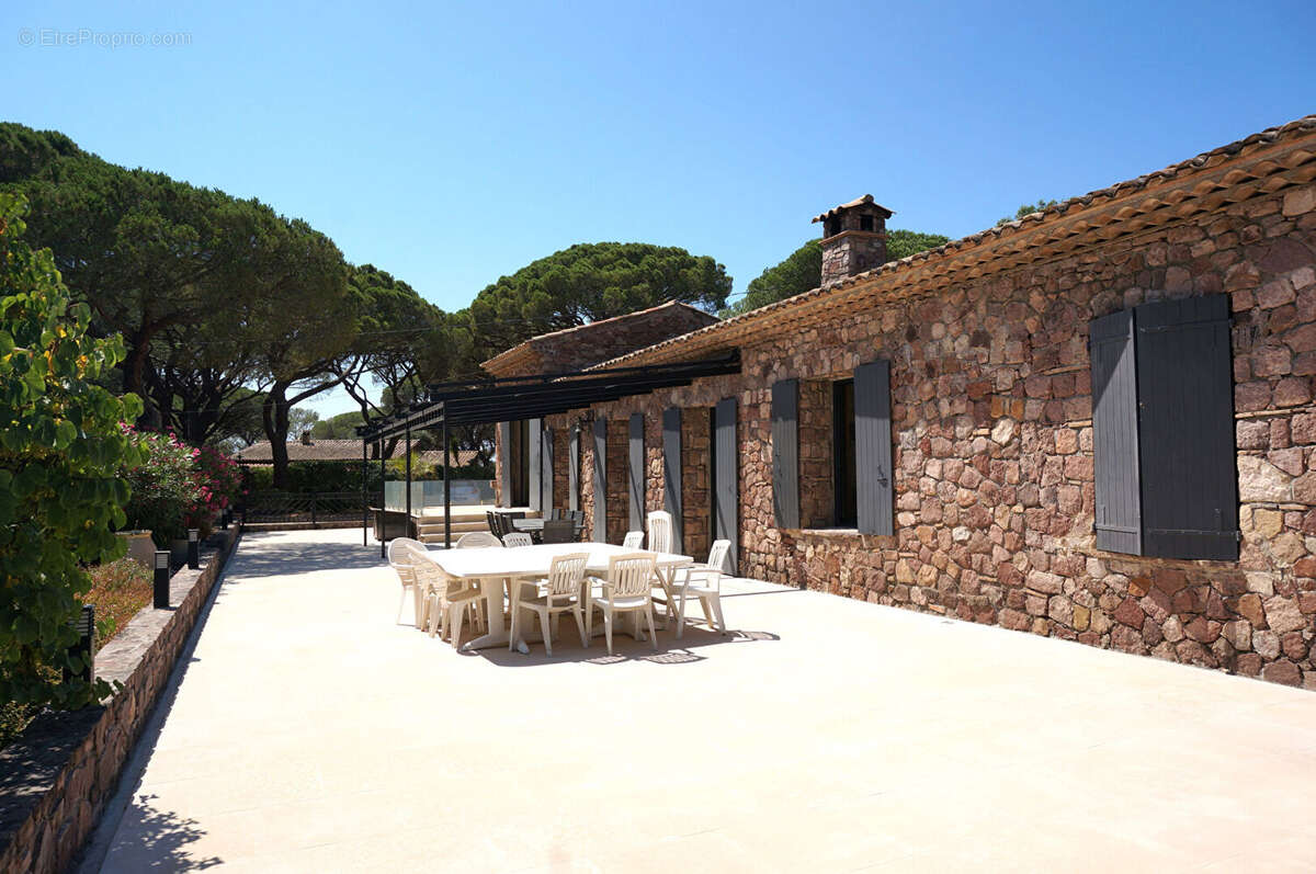 Maison à FREJUS