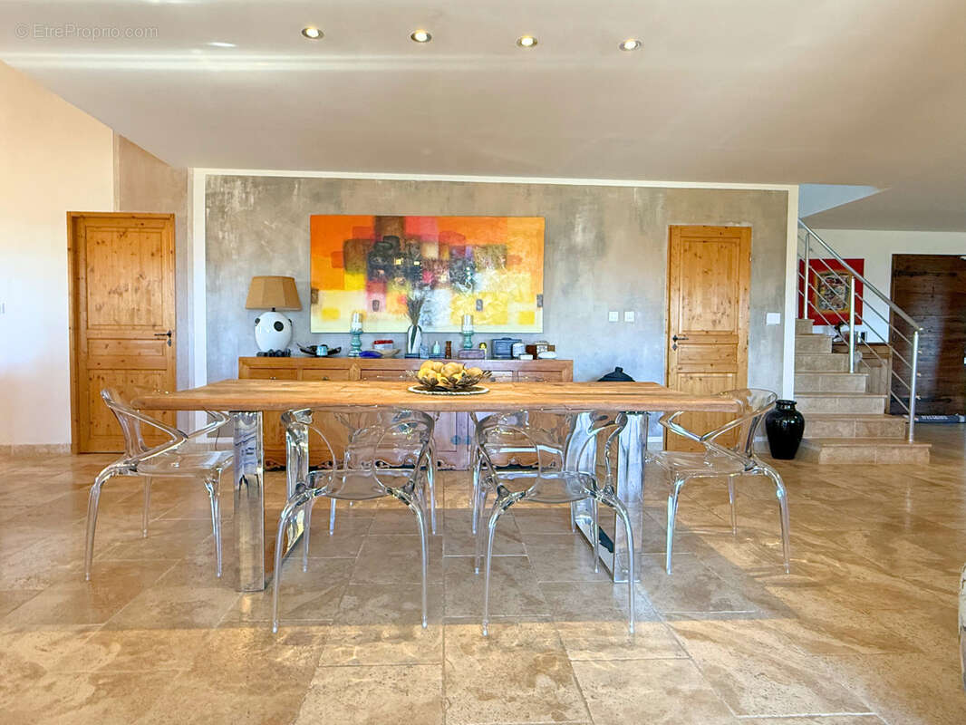 Maison à FORCALQUIER