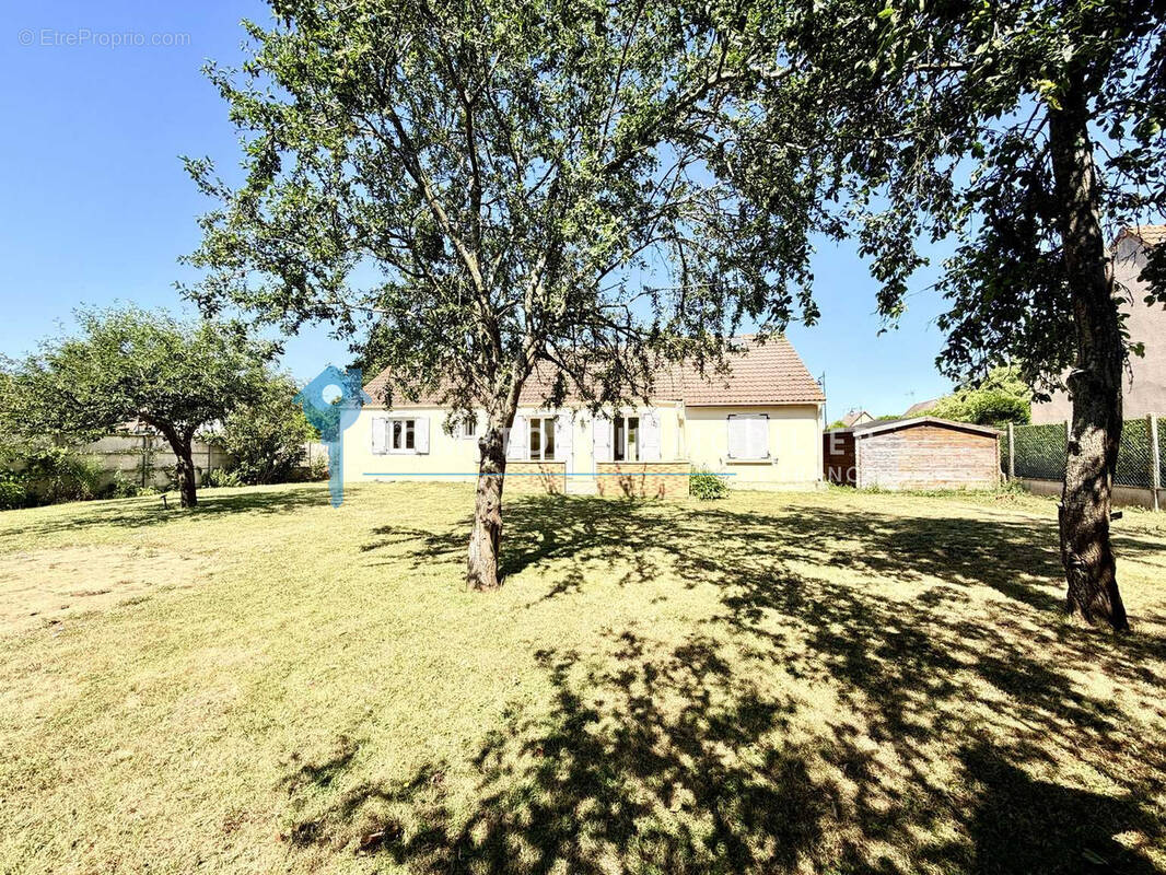 Maison à AUNAY-SOUS-AUNEAU