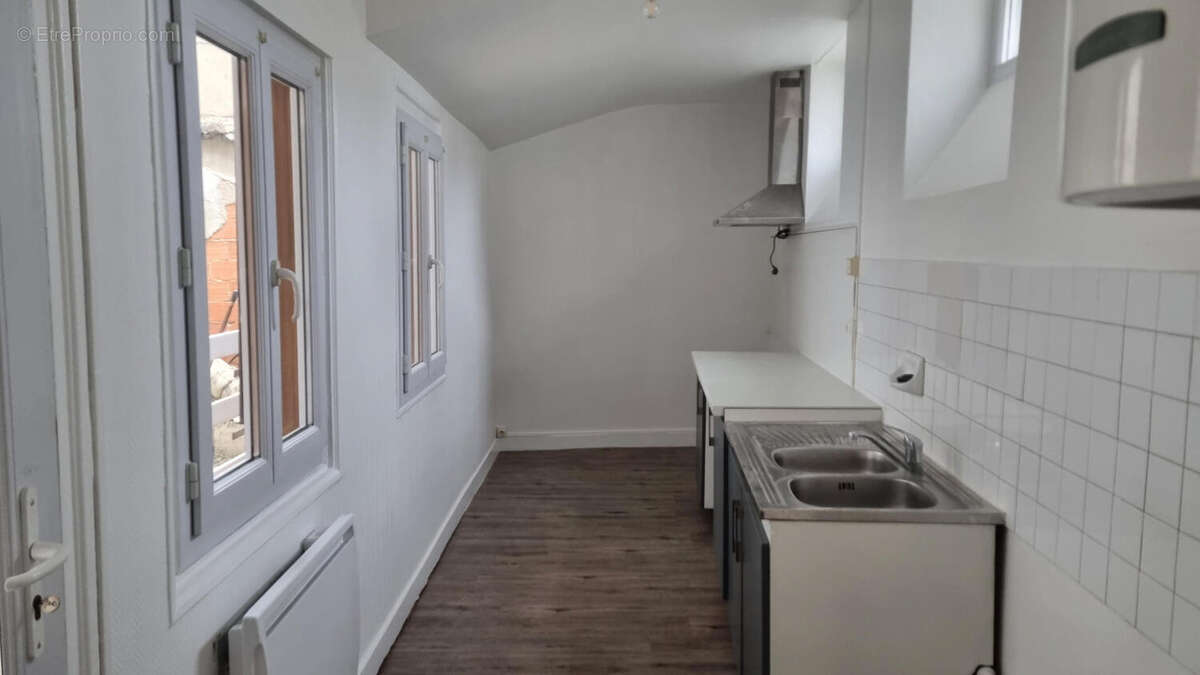 20221103_100923 - Commerce à NONTRON