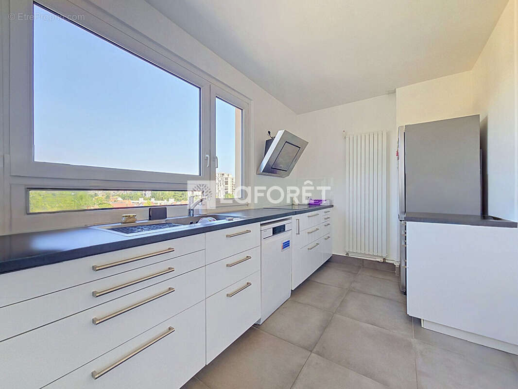 Appartement à BOURG-LA-REINE