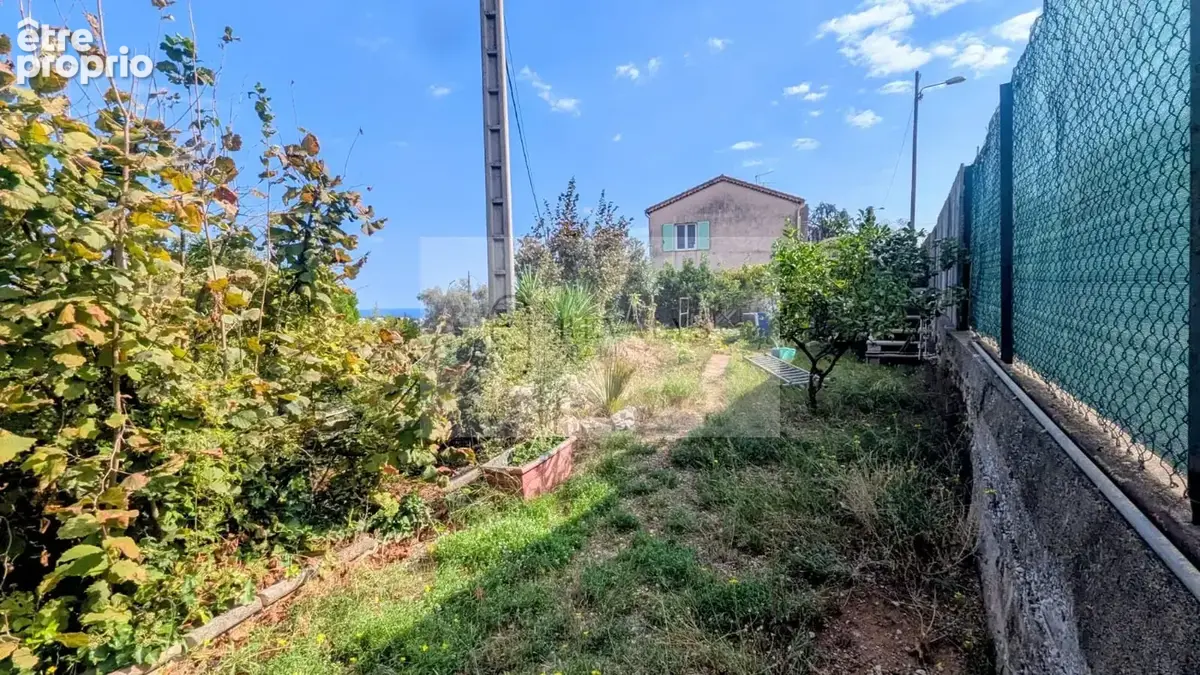 Alpes maritimes (06) saint-laurent-du-var a vendre haut de maison + jardin + piscine - photo 9