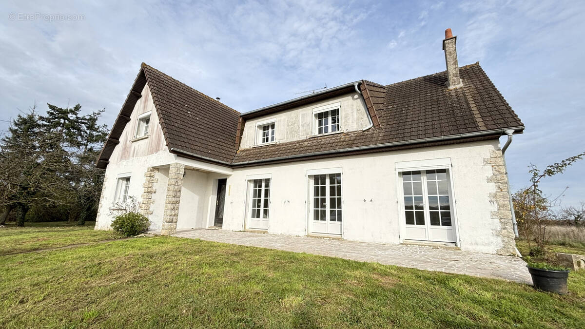Maison à CHATEAUDUN
