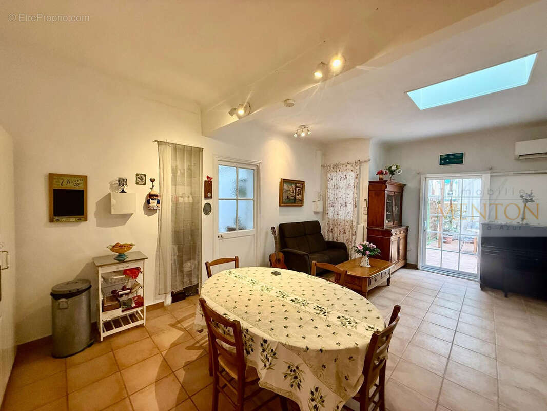 Appartement à MENTON