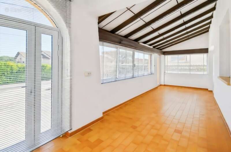 Maison à COURNONTERRAL