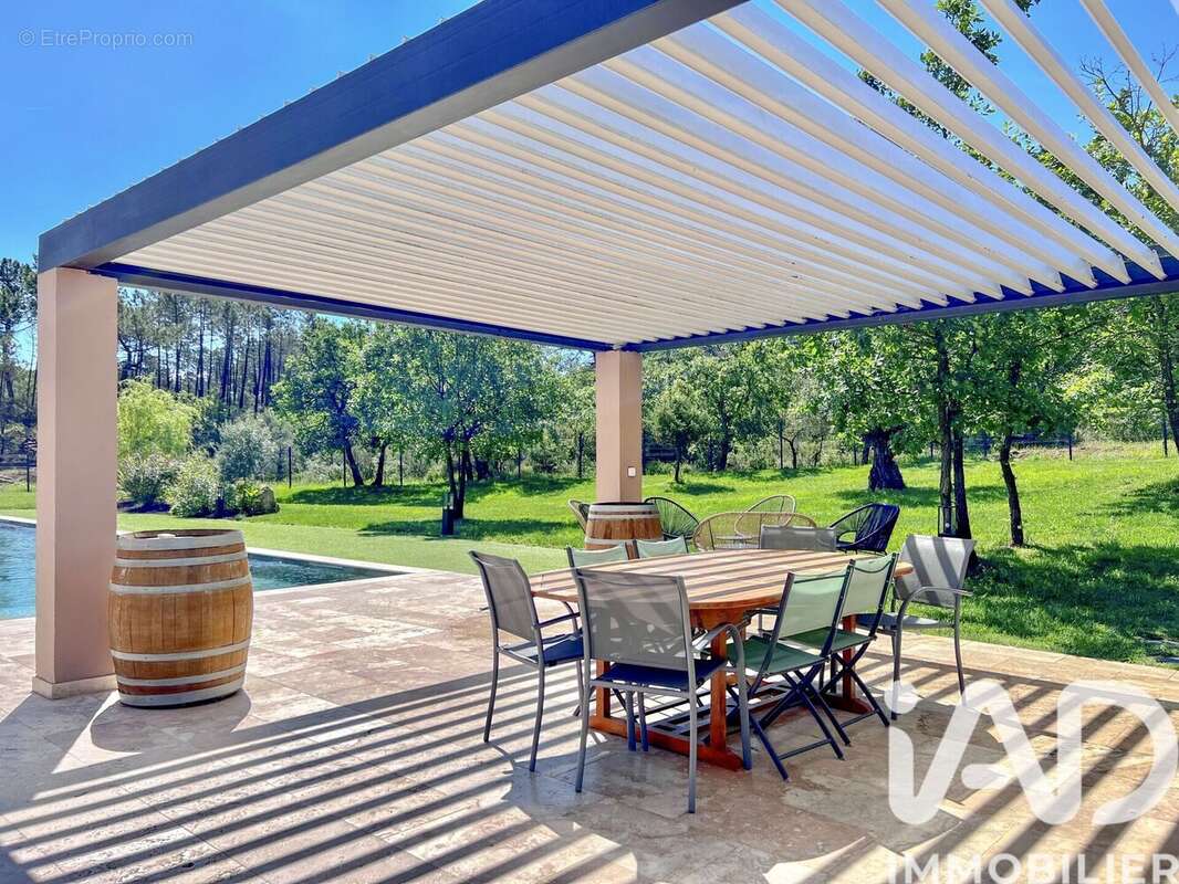 Photo 2 - Maison à BAGNOLS-EN-FORET