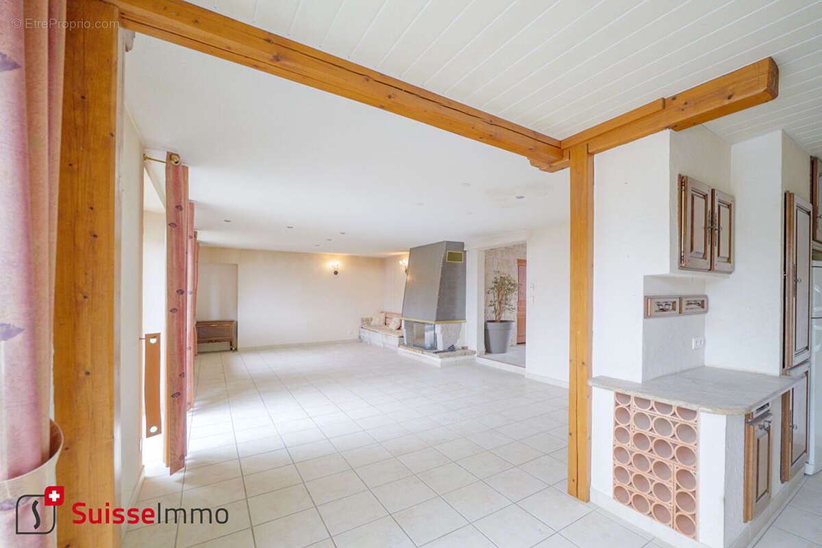 Maison à L'ISLE-SUR-LE-DOUBS