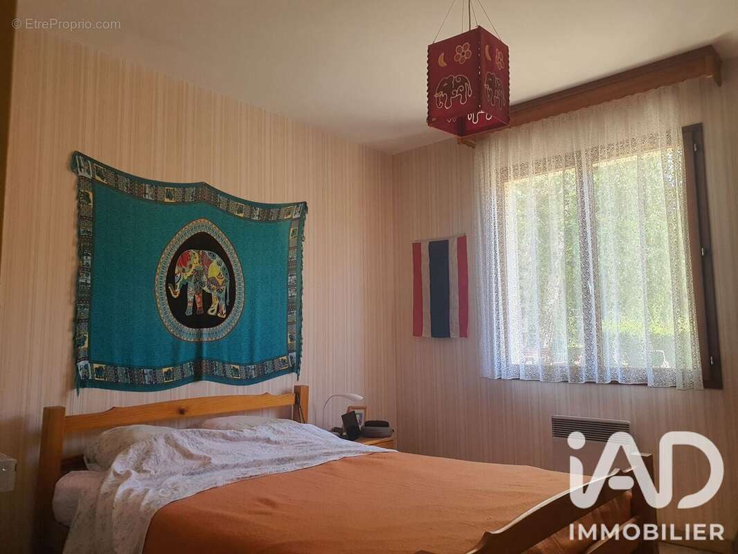 Maison 88 m² à Villeneuve-La-Guyard  - photo 5